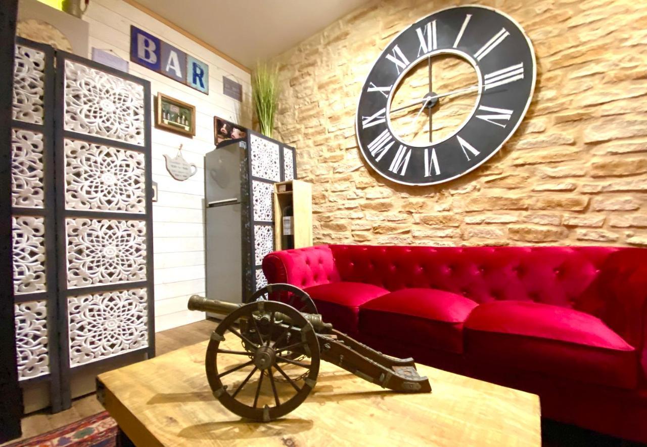 O Clair De Lune Au Coeur De Sarlat - Chambres Climatisees - Parking Prive - Piscine Chauffee - Spa Et Massages ภายนอก รูปภาพ