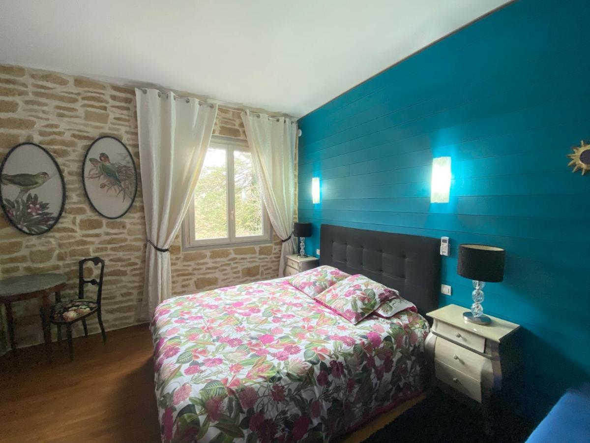 O Clair De Lune Au Coeur De Sarlat - Chambres Climatisees - Parking Prive - Piscine Chauffee - Spa Et Massages ภายนอก รูปภาพ