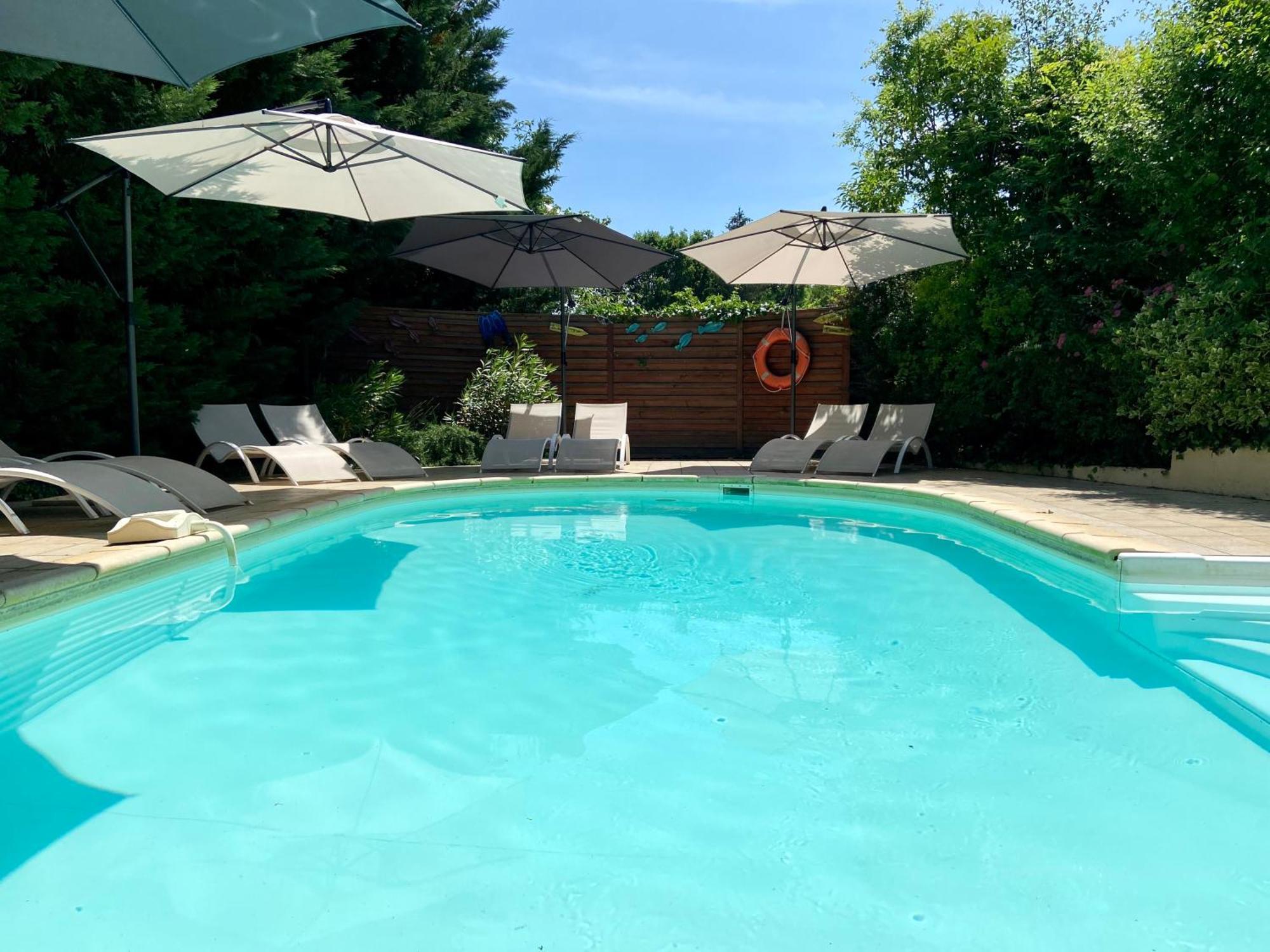 O Clair De Lune Au Coeur De Sarlat - Chambres Climatisees - Parking Prive - Piscine Chauffee - Spa Et Massages ภายนอก รูปภาพ
