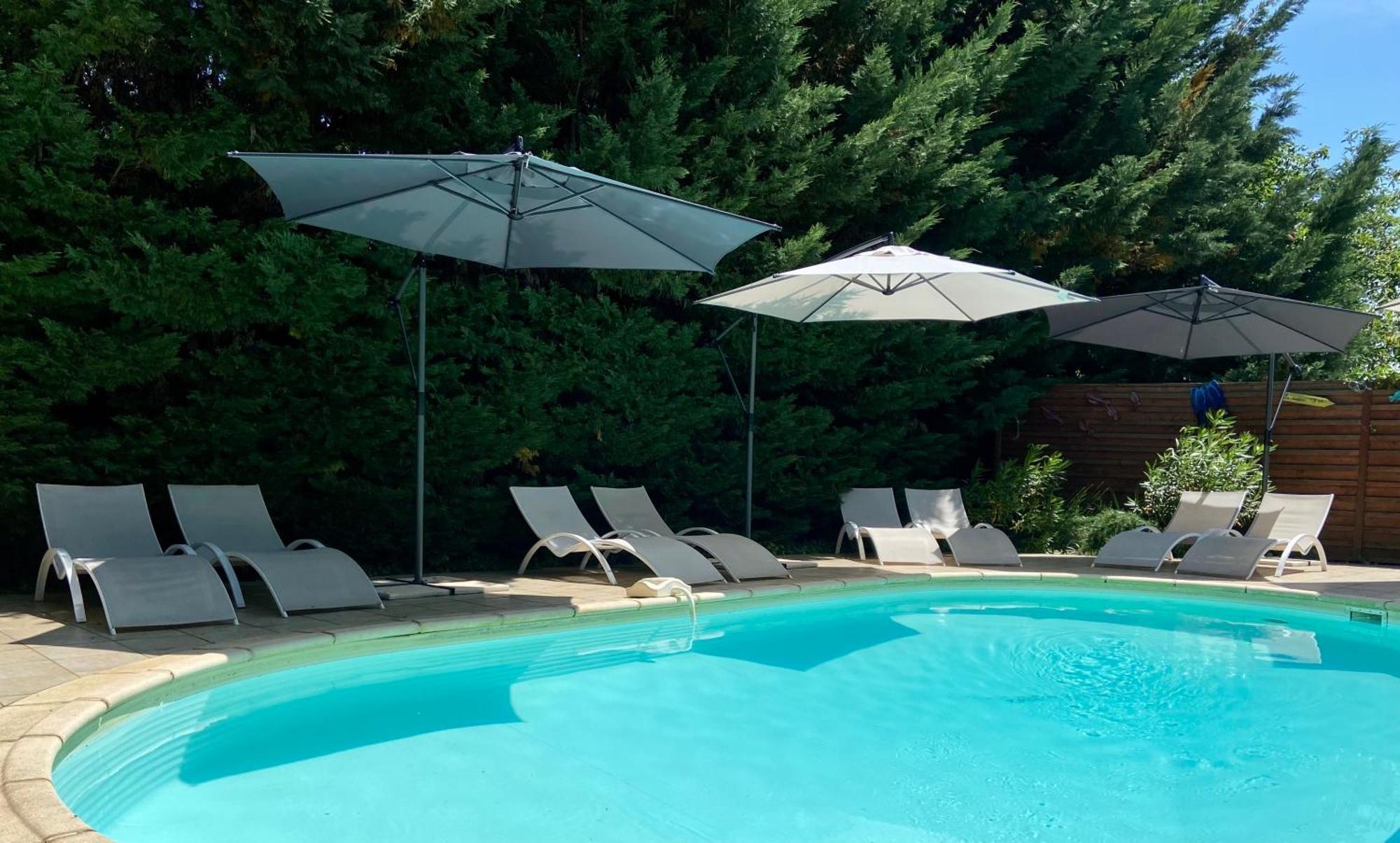 O Clair De Lune Au Coeur De Sarlat - Chambres Climatisees - Parking Prive - Piscine Chauffee - Spa Et Massages ภายนอก รูปภาพ