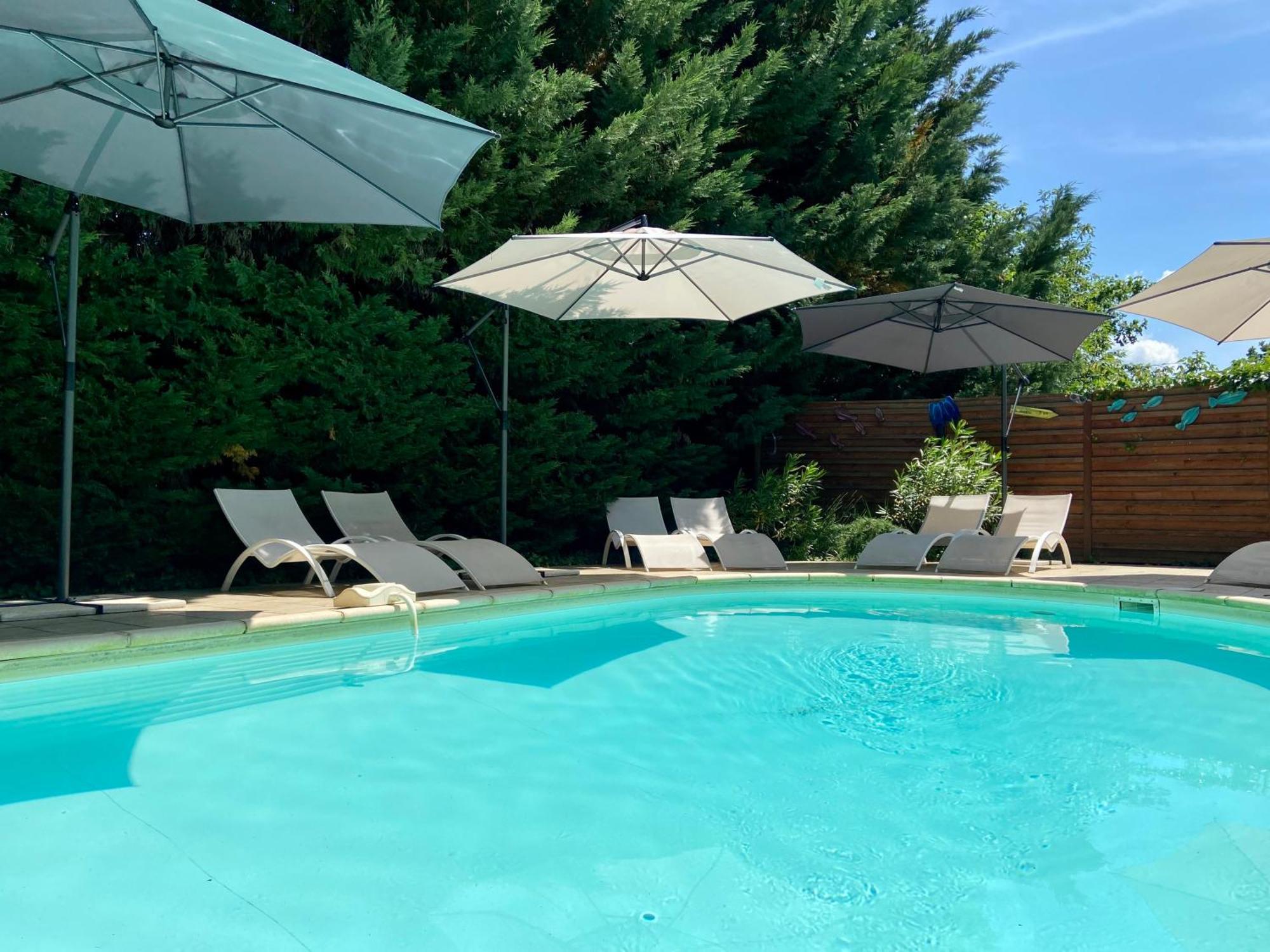 O Clair De Lune Au Coeur De Sarlat - Chambres Climatisees - Parking Prive - Piscine Chauffee - Spa Et Massages ภายนอก รูปภาพ
