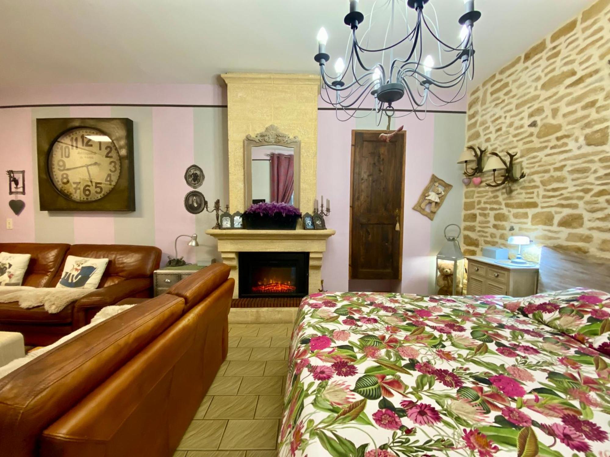 O Clair De Lune Au Coeur De Sarlat - Chambres Climatisees - Parking Prive - Piscine Chauffee - Spa Et Massages ภายนอก รูปภาพ