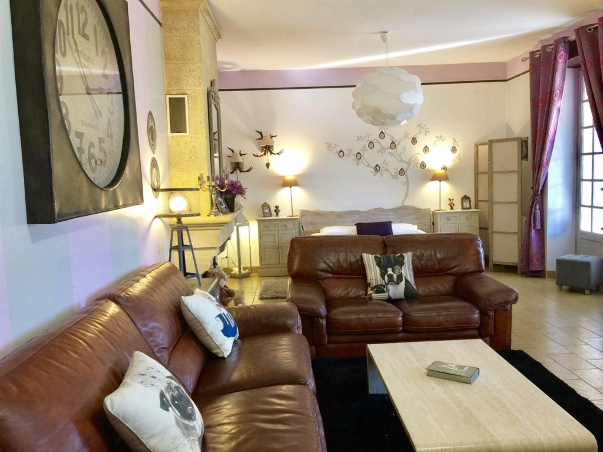 O Clair De Lune Au Coeur De Sarlat - Chambres Climatisees - Parking Prive - Piscine Chauffee - Spa Et Massages ภายนอก รูปภาพ