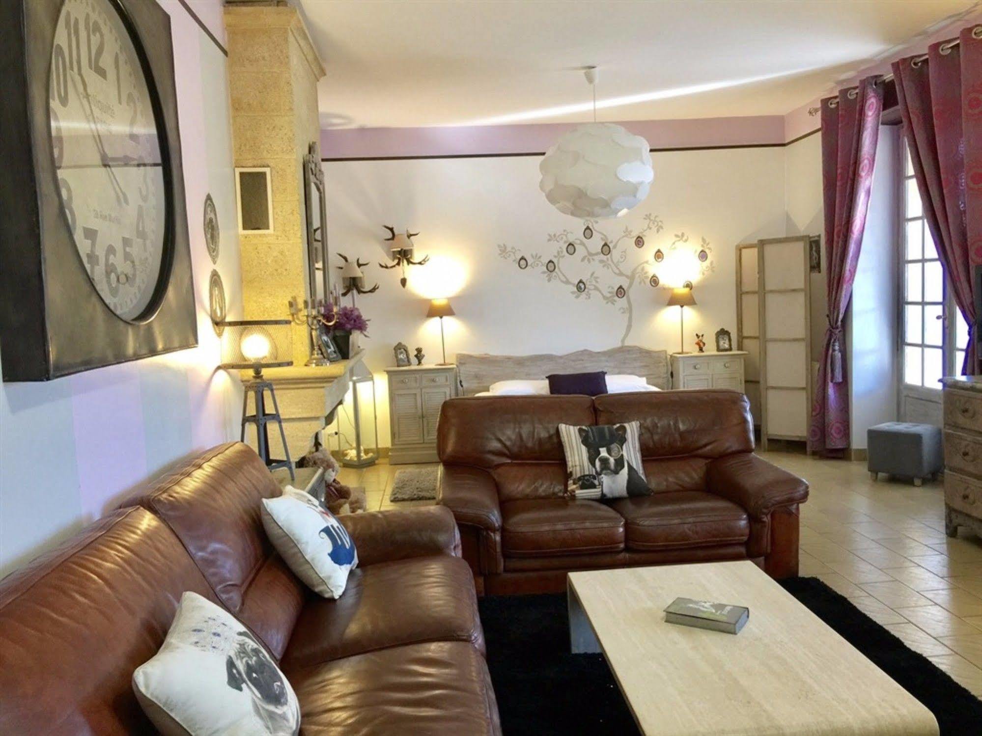 O Clair De Lune Au Coeur De Sarlat - Chambres Climatisees - Parking Prive - Piscine Chauffee - Spa Et Massages ภายนอก รูปภาพ