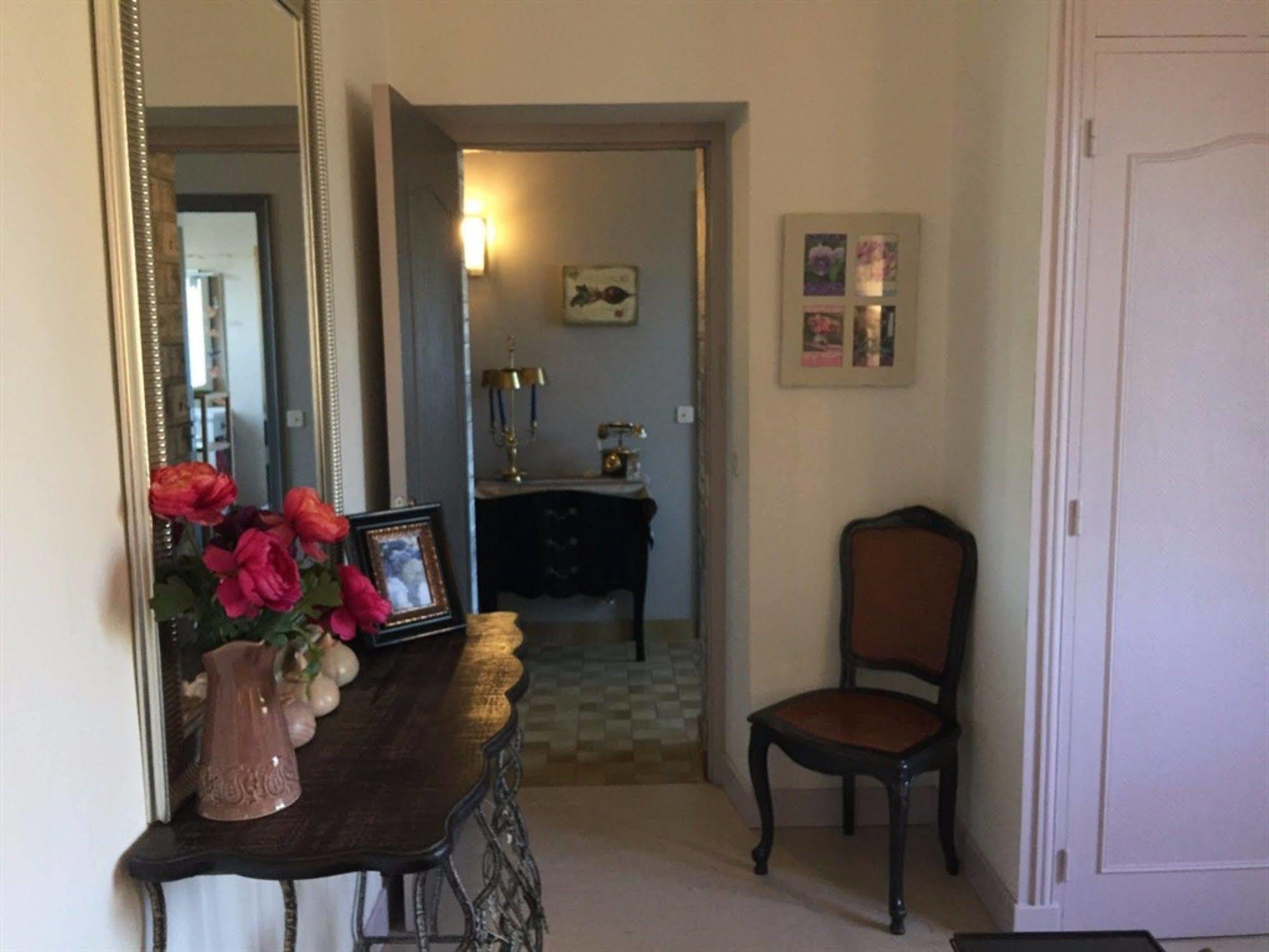 O Clair De Lune Au Coeur De Sarlat - Chambres Climatisees - Parking Prive - Piscine Chauffee - Spa Et Massages ภายนอก รูปภาพ